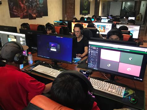 Nostrax Cyber Cafe Baguio .